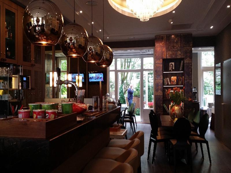 Apple Hotel 3*