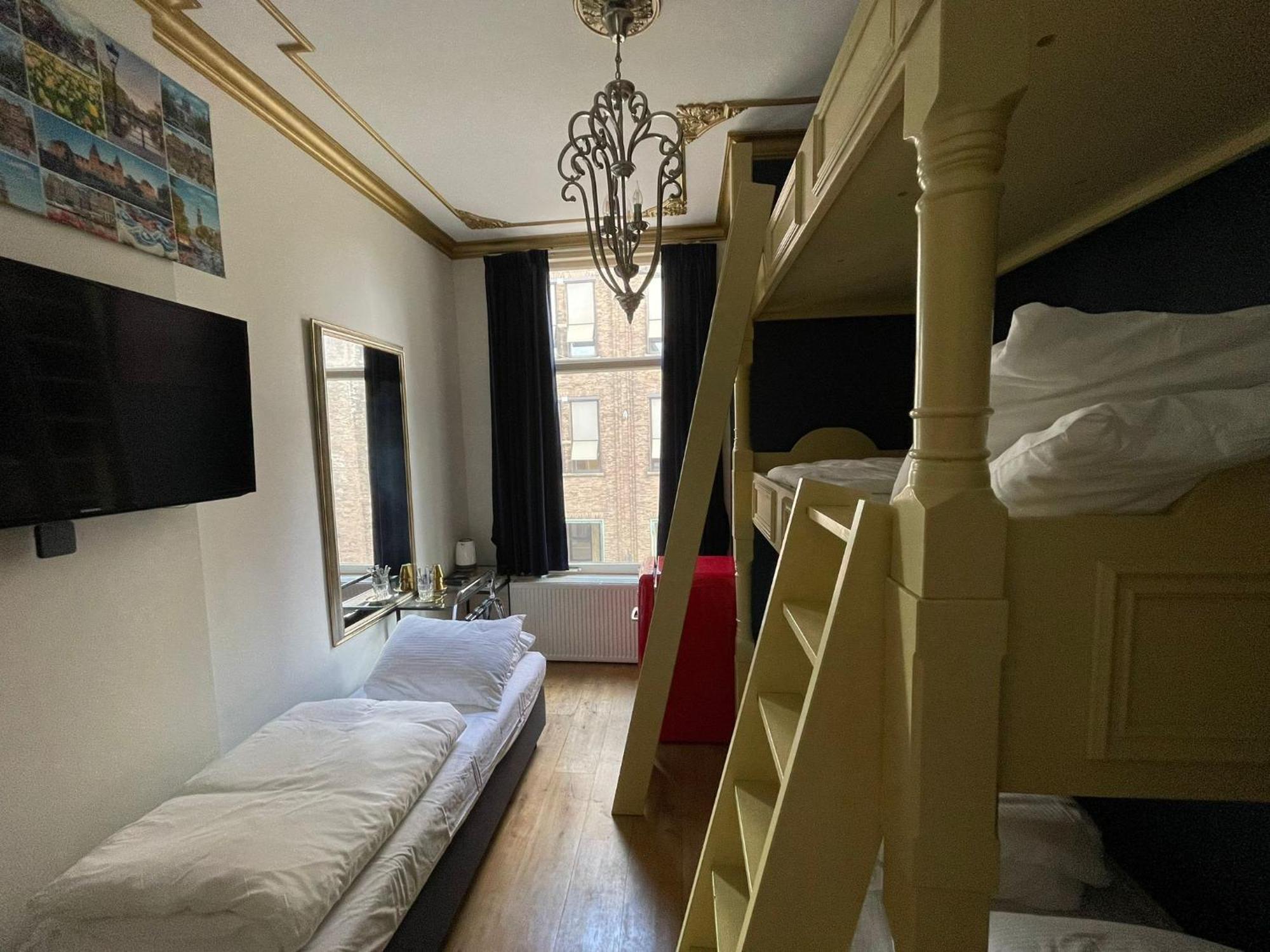 Bitterbal Hotel Amsterdam