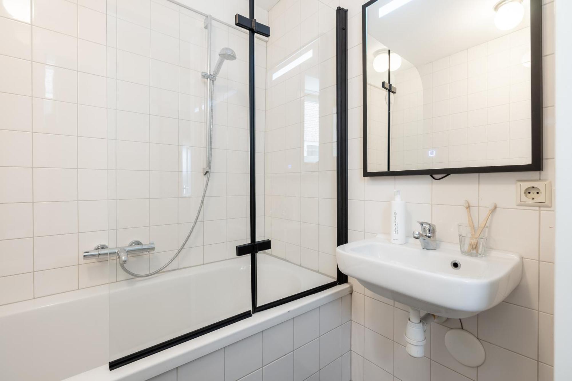 Aparthotel Dockside Flats 4*
