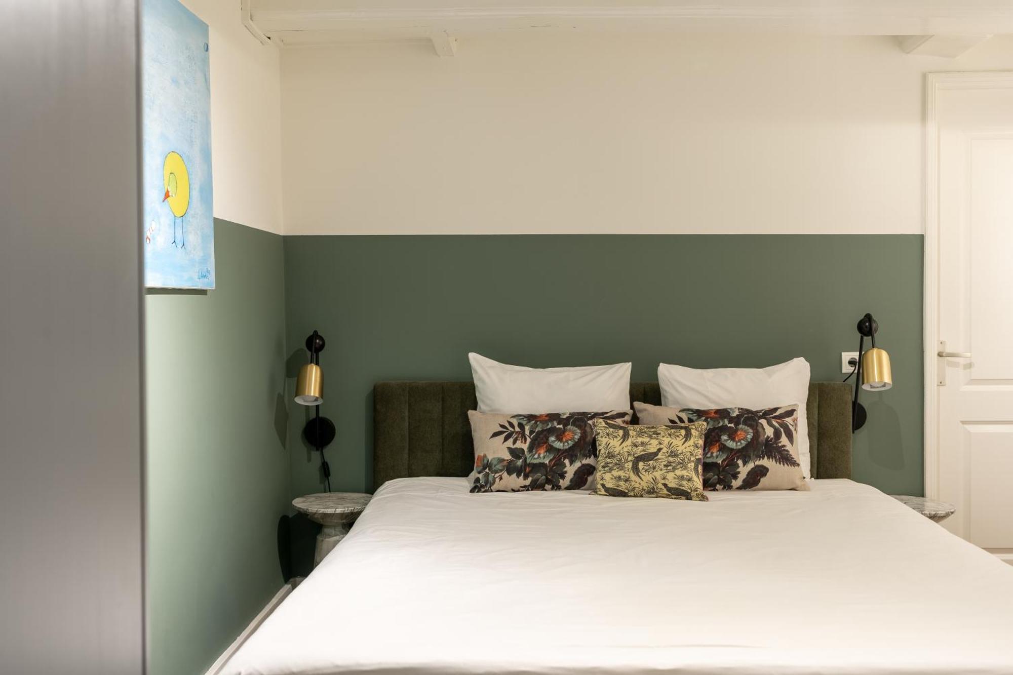 Aparthotel Dockside Flats 4*