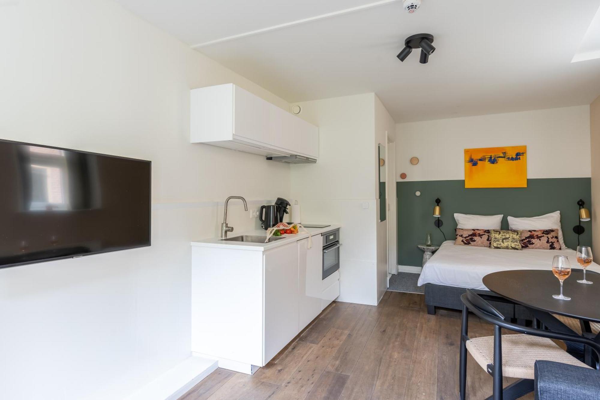 Aparthotel Dockside Flats 4*