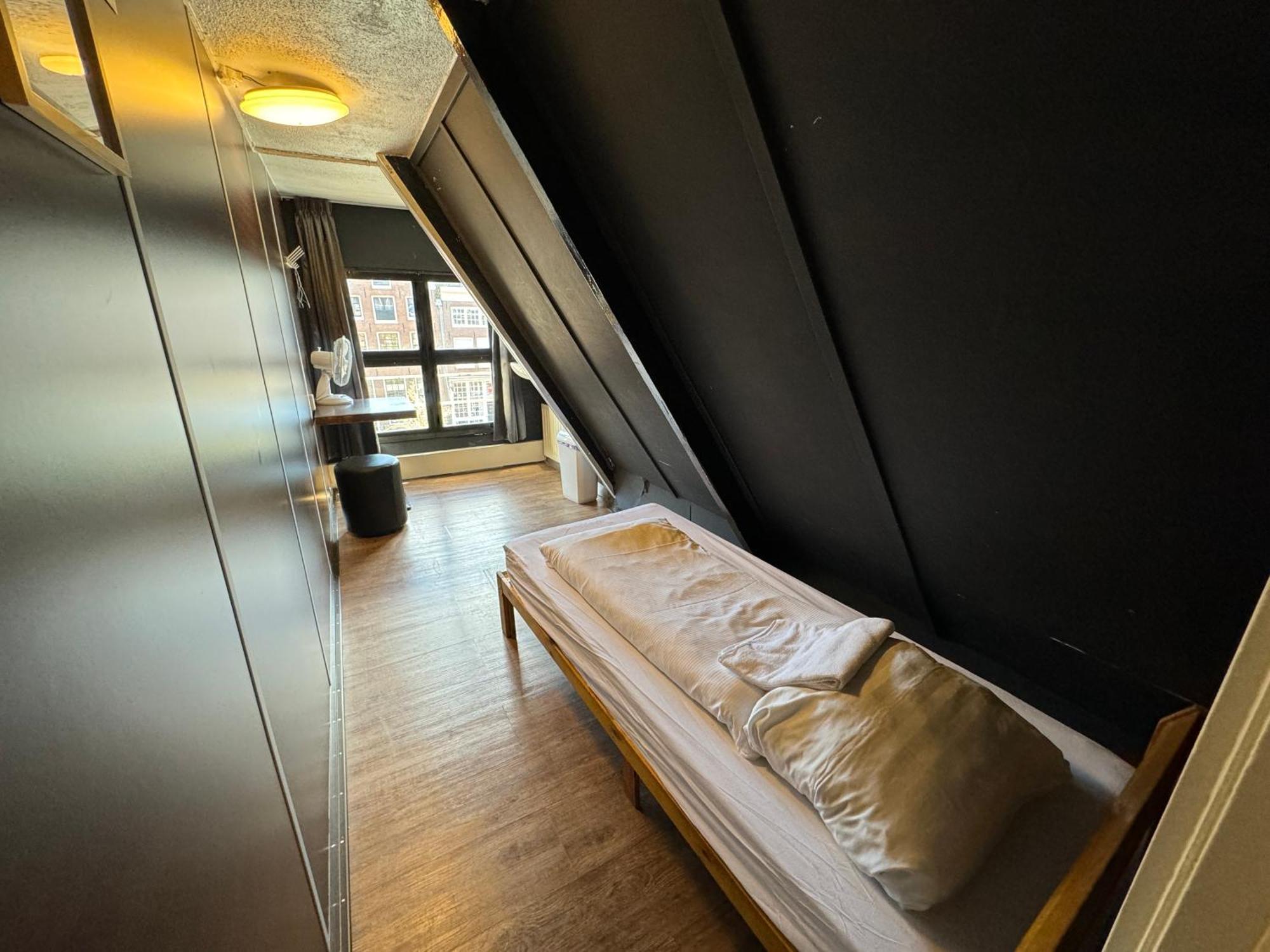 Hostel Utopia *
