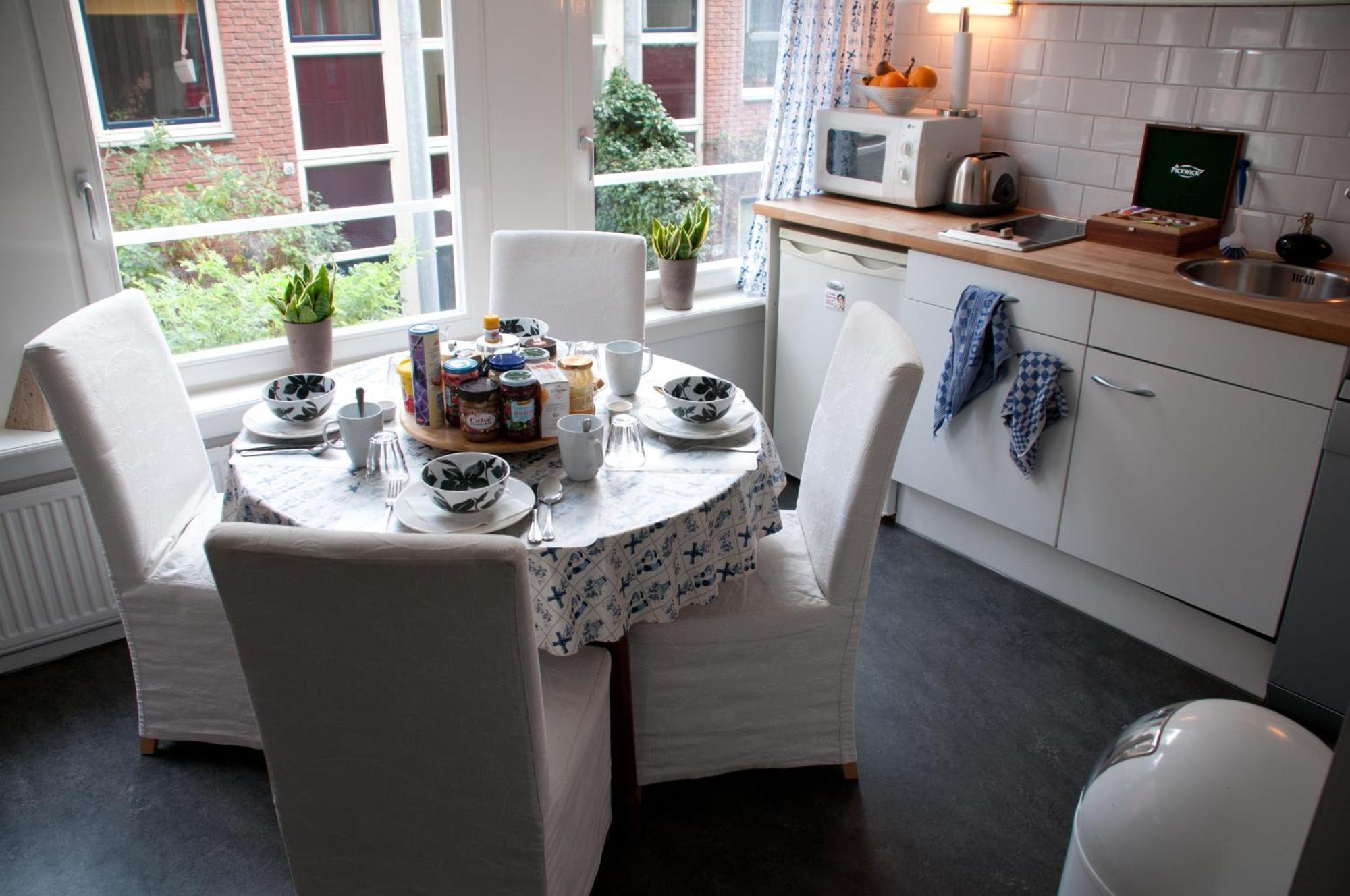 Bed & Breakfast Westviolet 2*