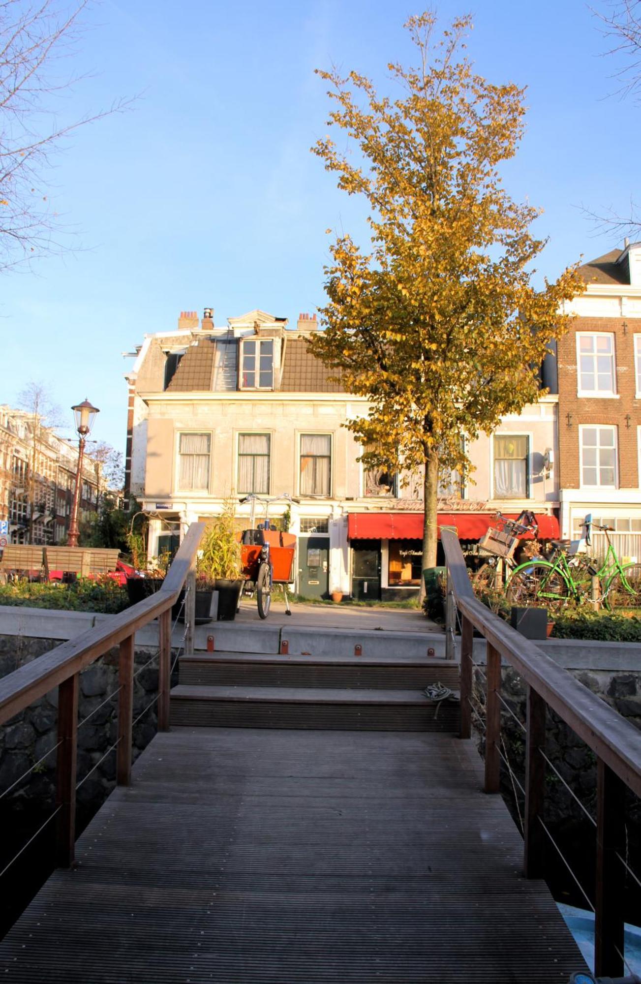 Houseboat Ark Amstel