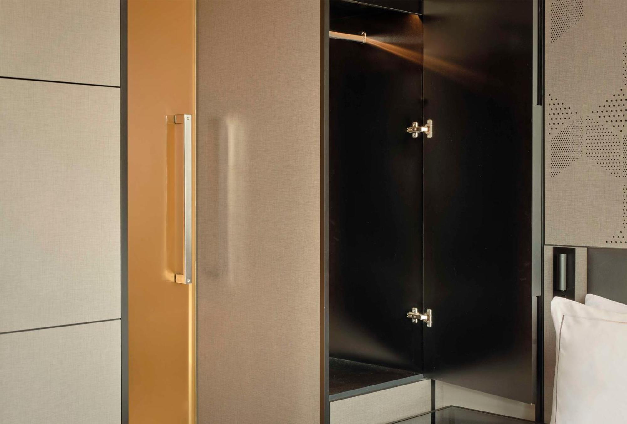 Park Plaza Vondelpark Hotel 4*
