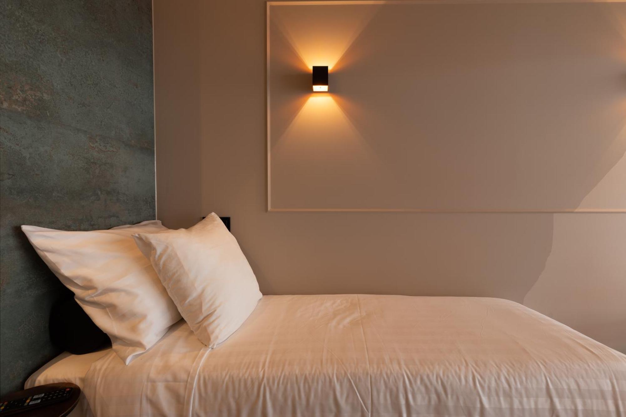 Midtown Extra Hotel