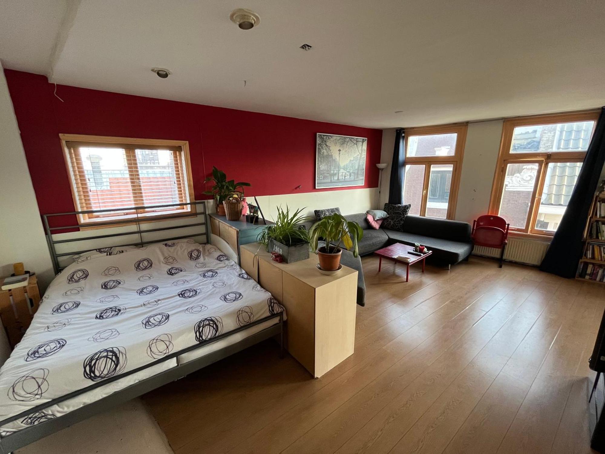 Apartment Centre *
