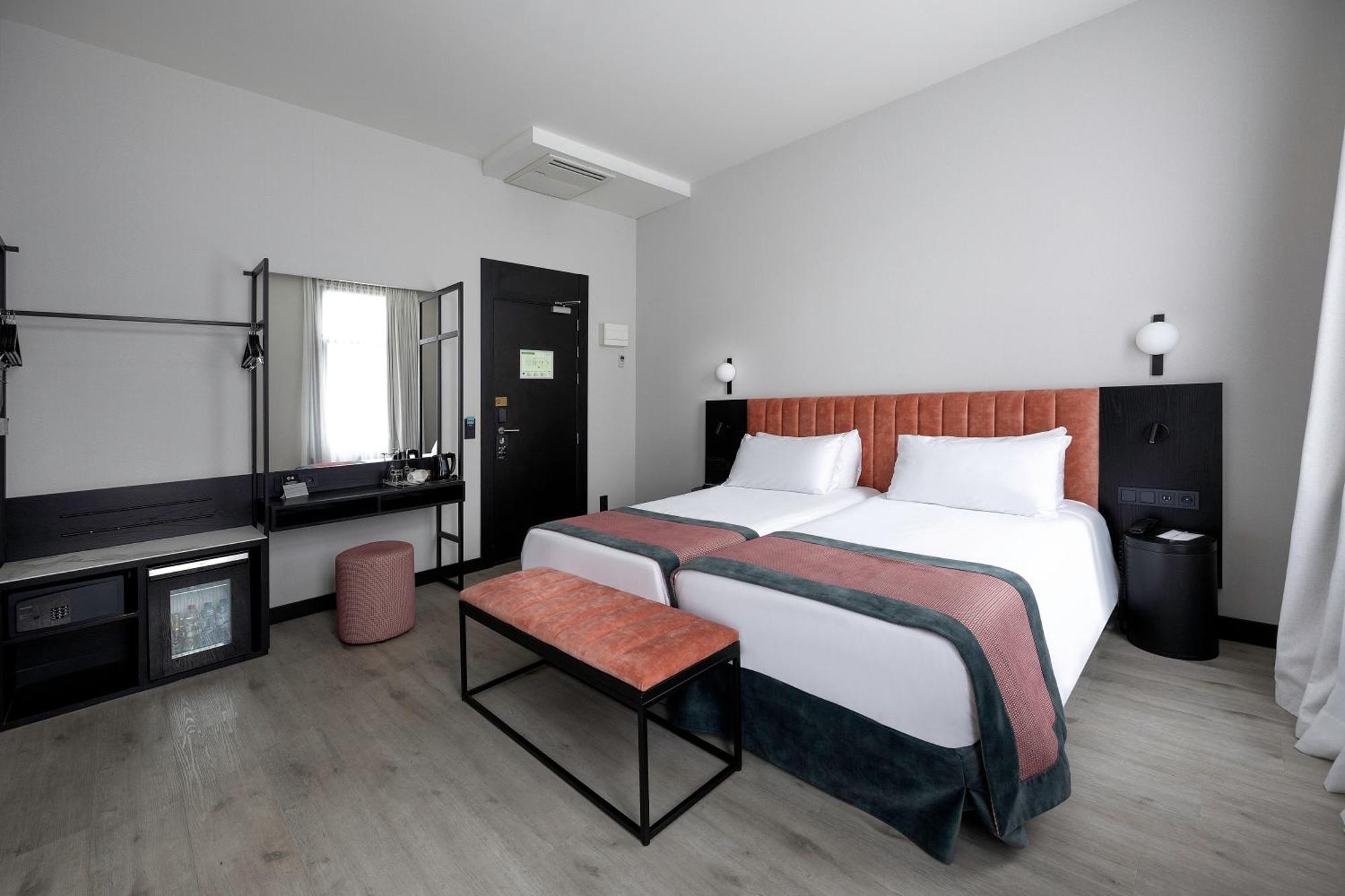 Catalonia Vondel 4* Amsterdam
