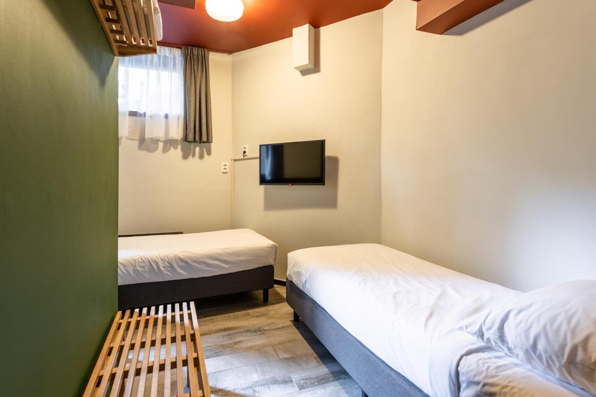 Freeland Hotel
