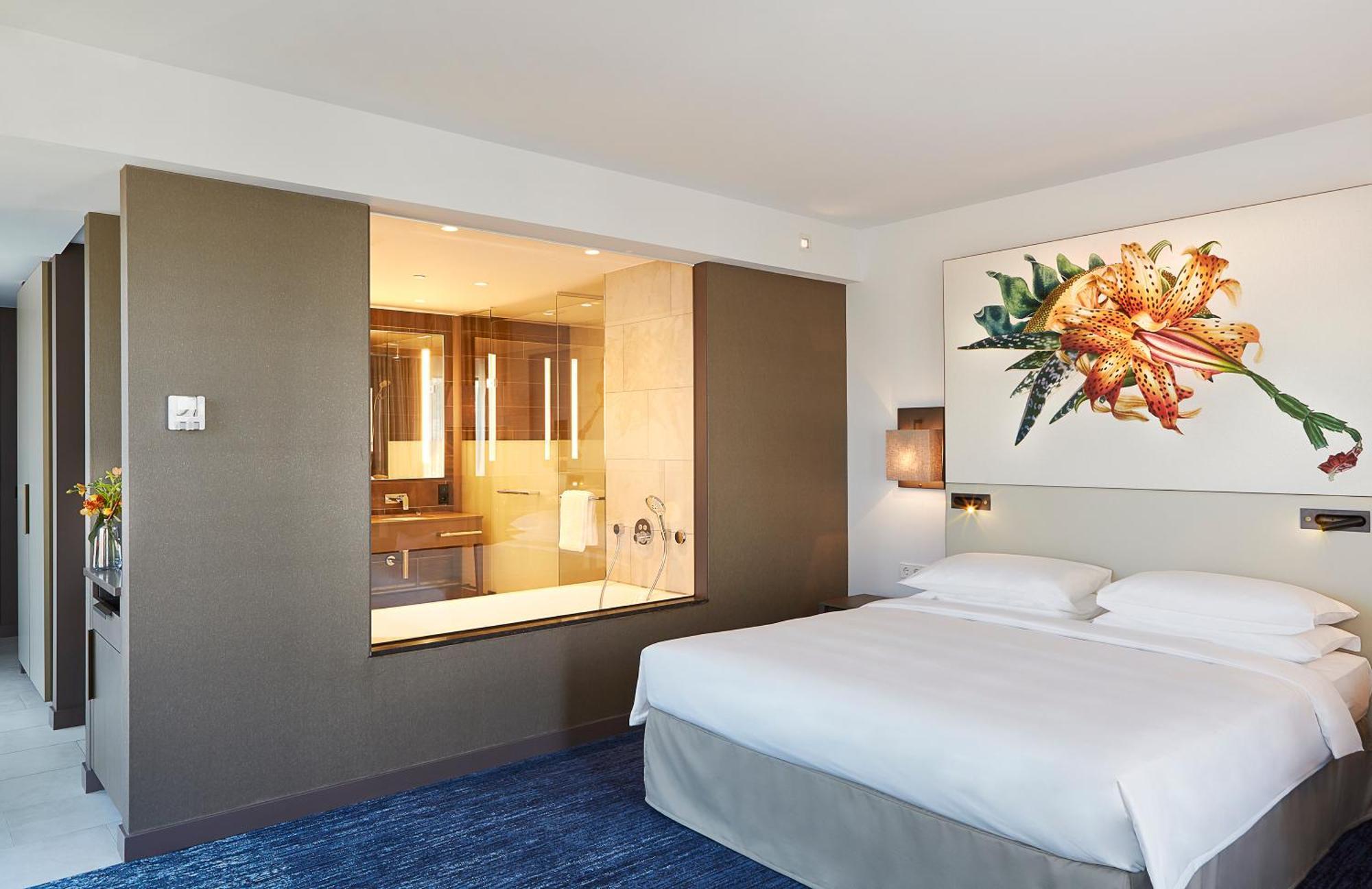 Hyatt Regency 5* Amsterdam