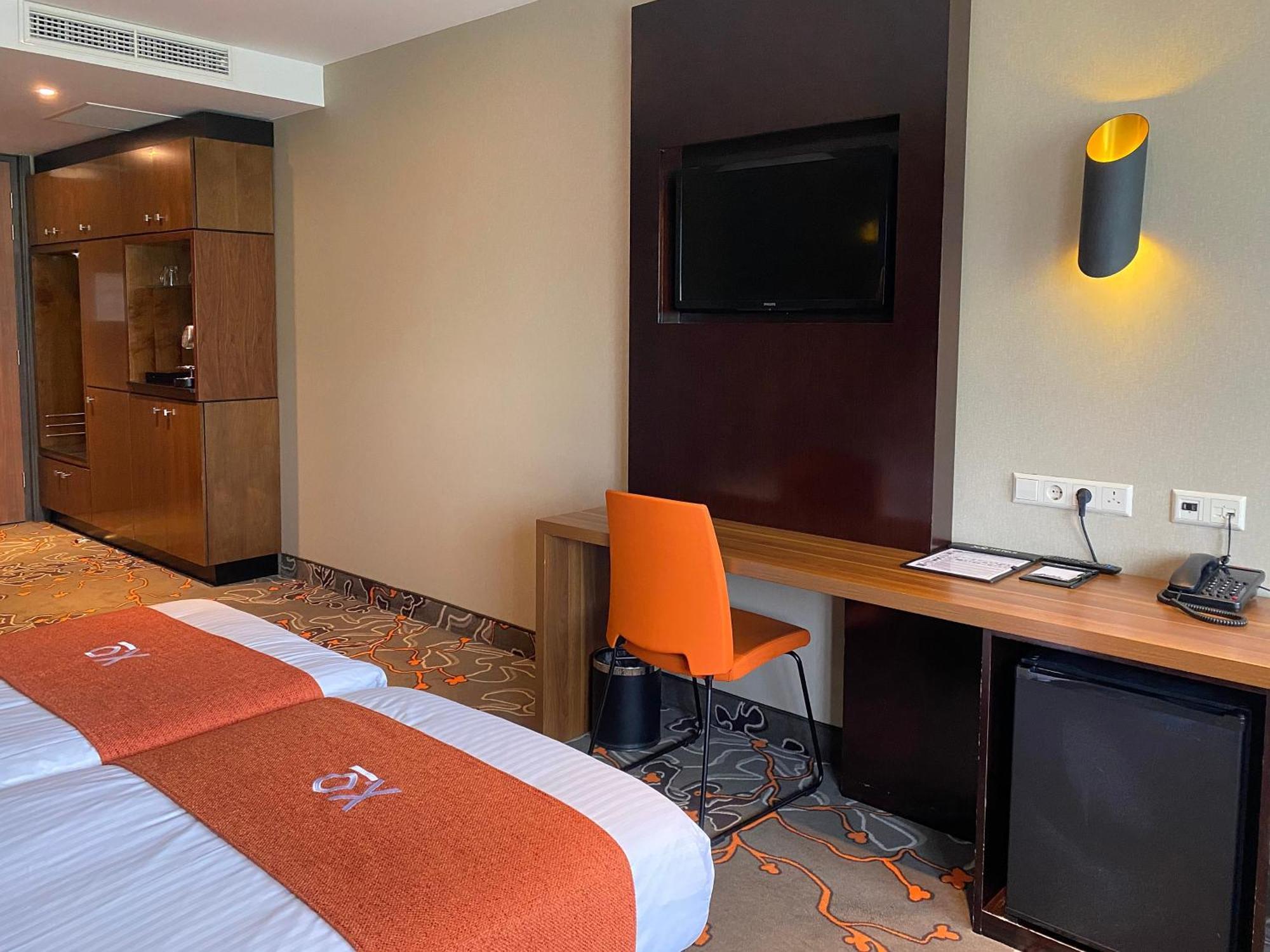 Xo Park West Hotel