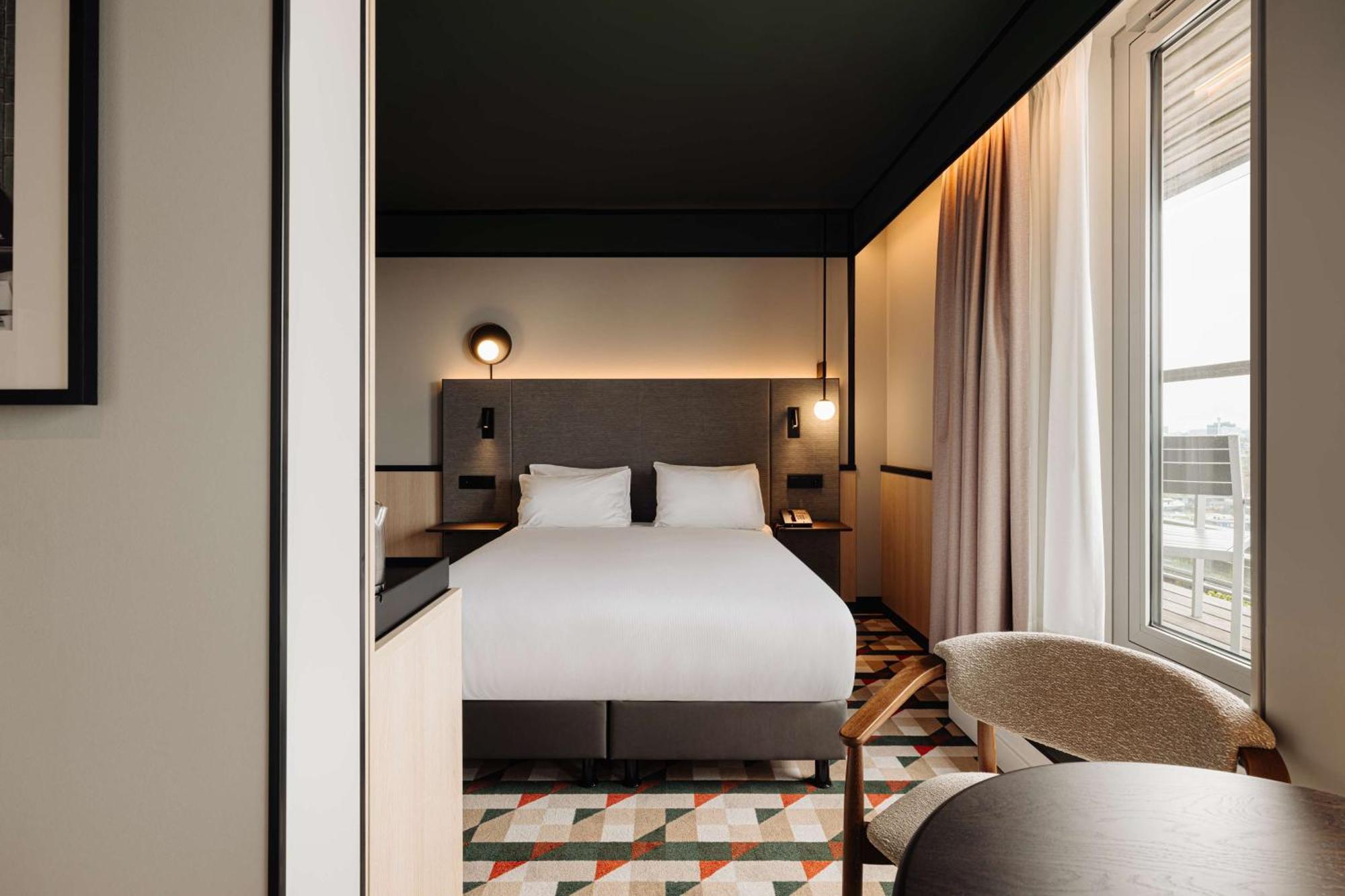 Hotel Doubletree By Hilton Centraal Station 4*