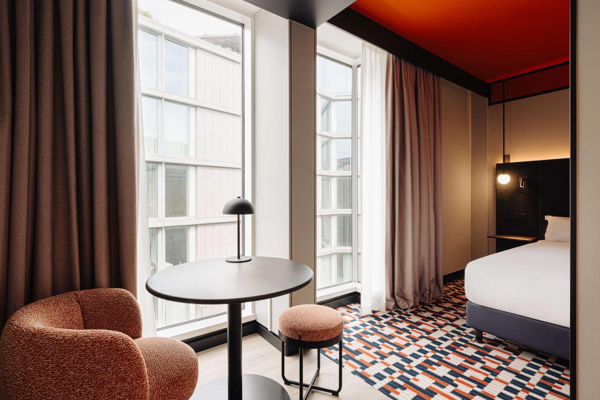 Doubletree By Hilton Centraal Station Hotel Amsterdam