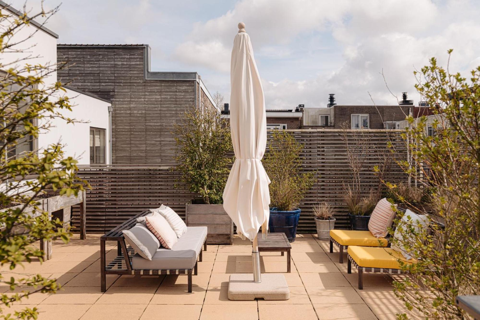 The Mannequin Residence- What'app - #0049-1551-0648-086 For Bookings! Apartment