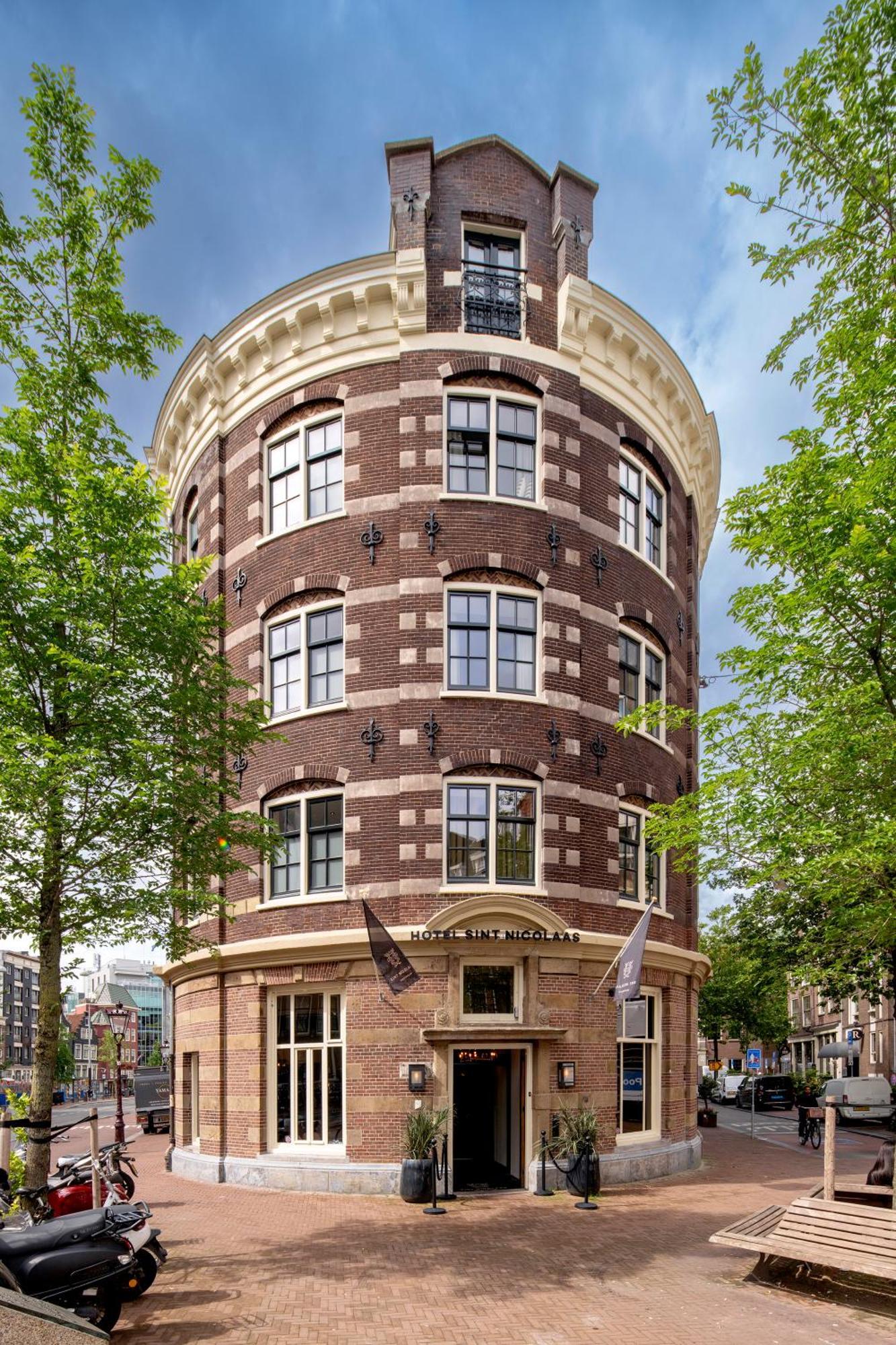 Sint Nicolaas Hotel 3*