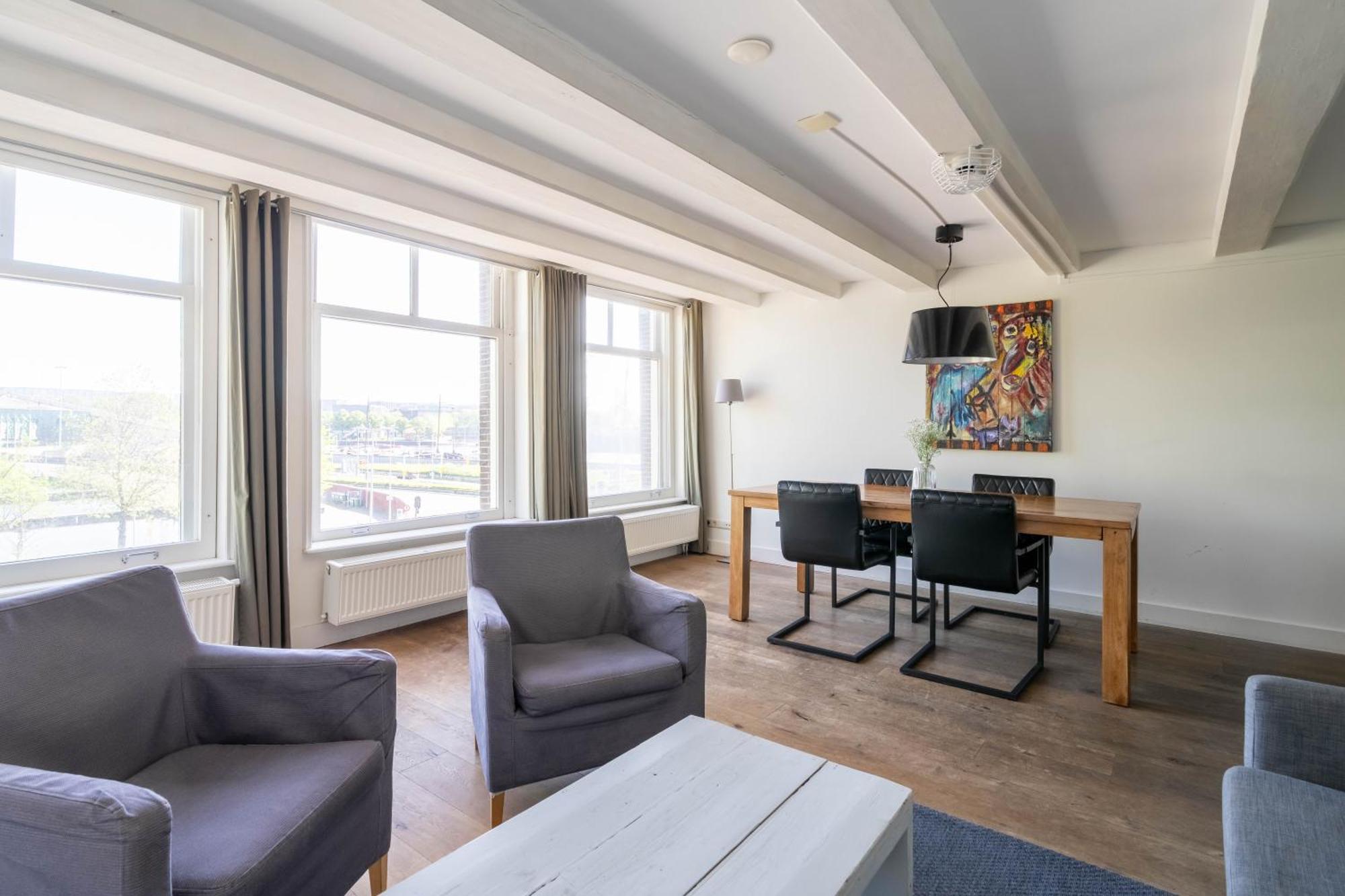 Centre Harbour Aparthotel