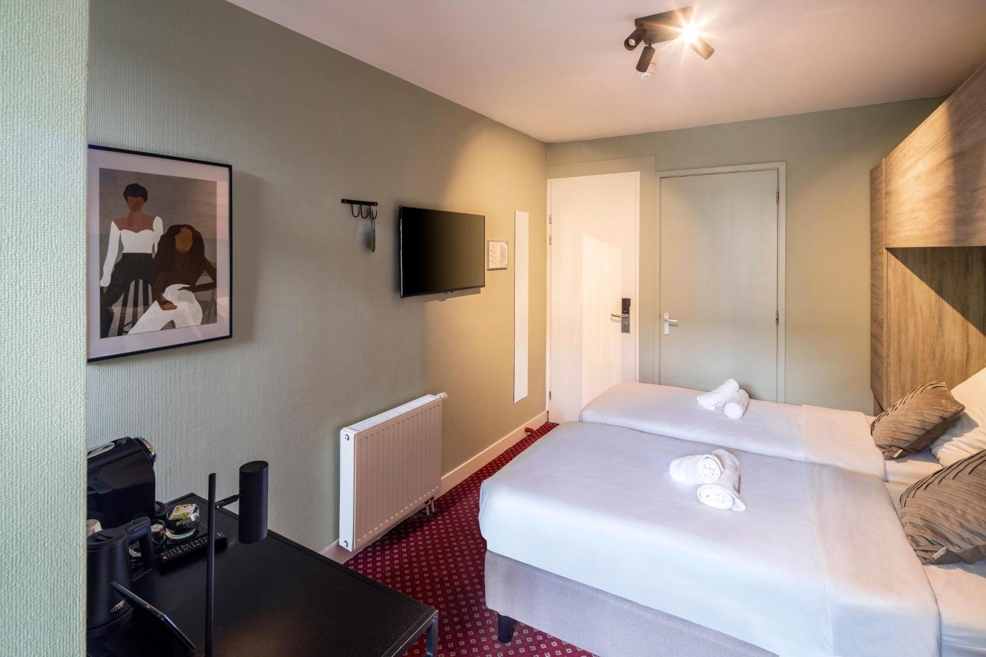 Atlantis Hotel 3*