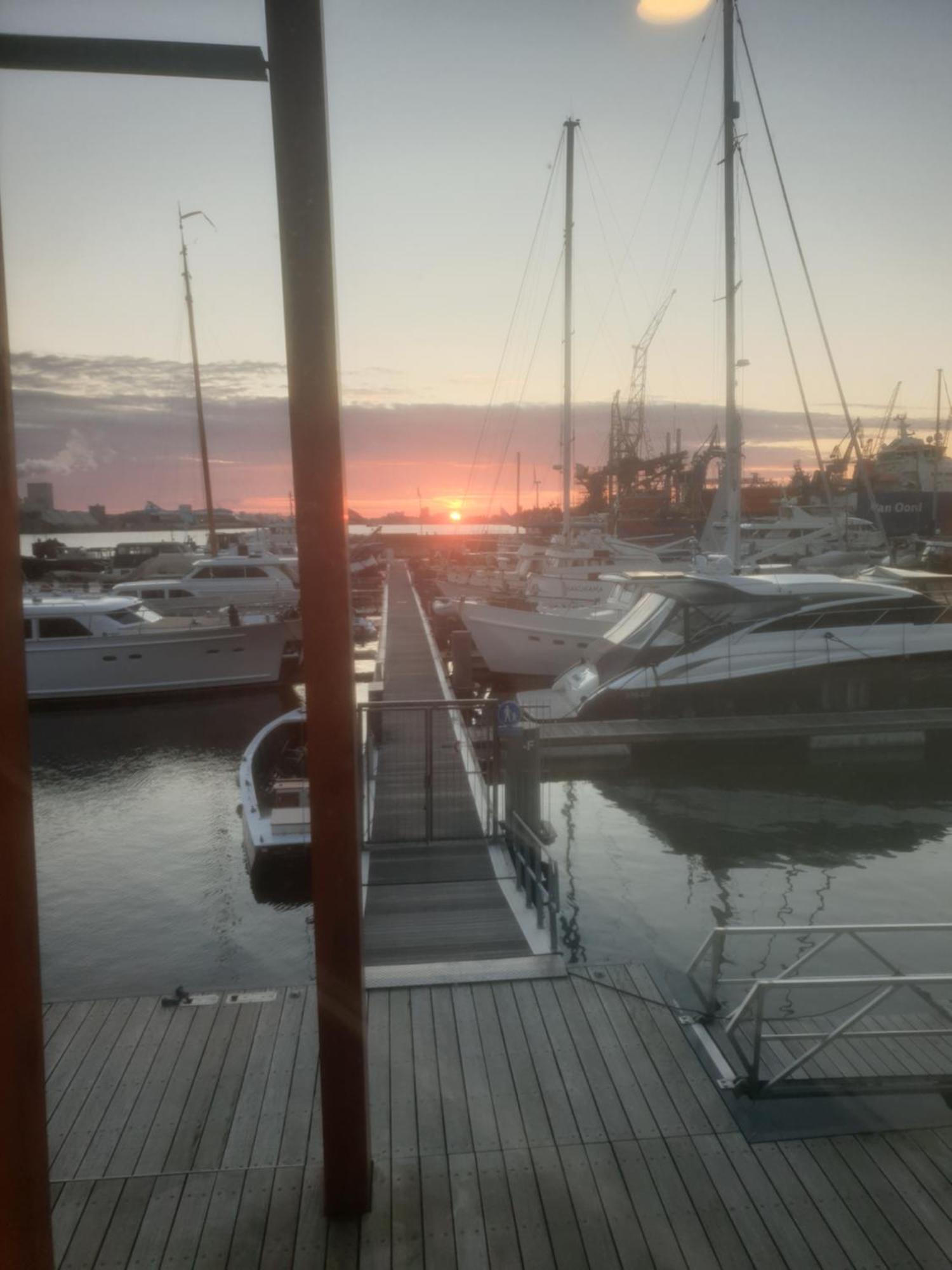 Sailboat Yate Velero Central *