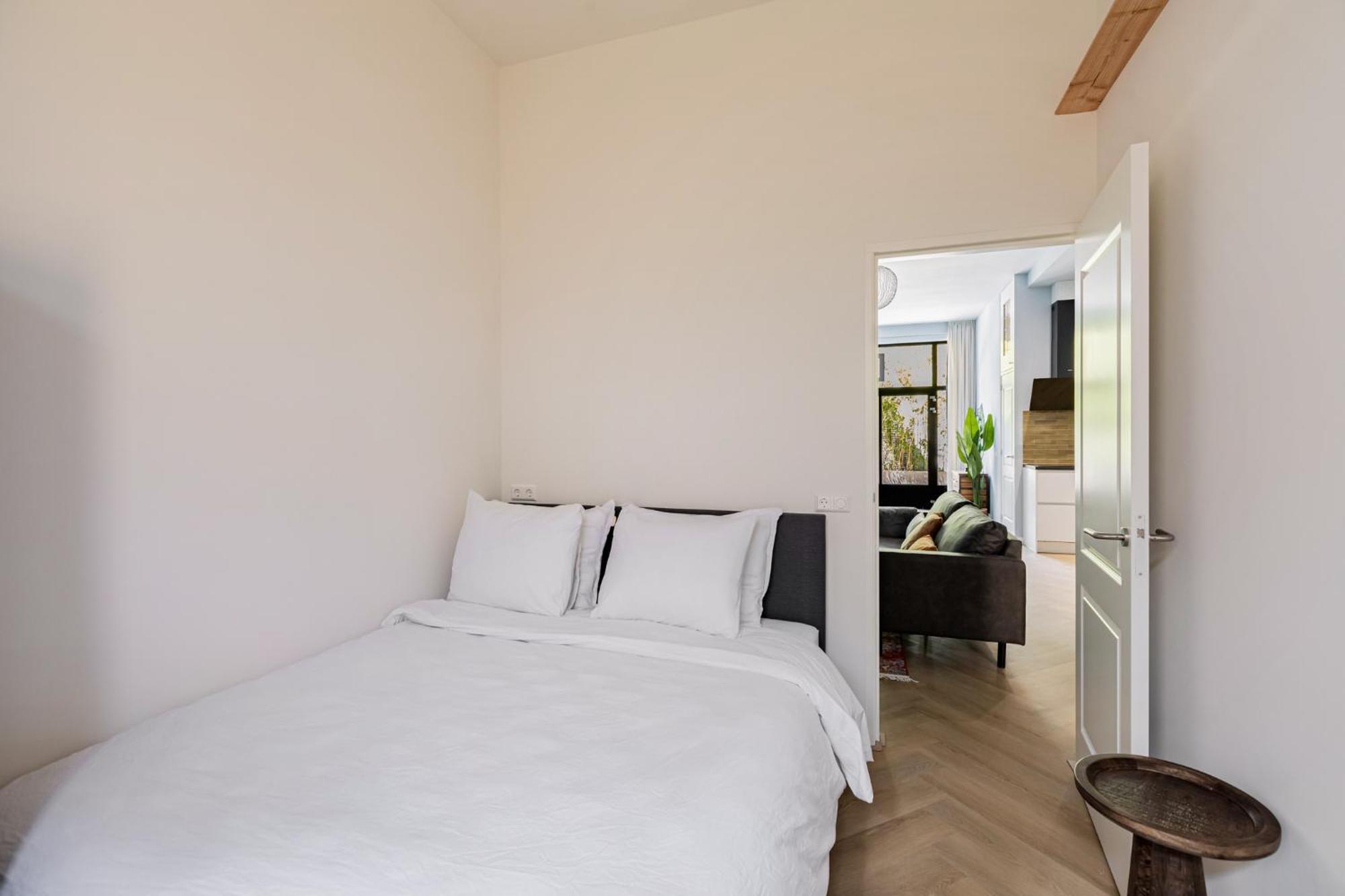 Stylish Next To The Amstel River- Unit D Apartment