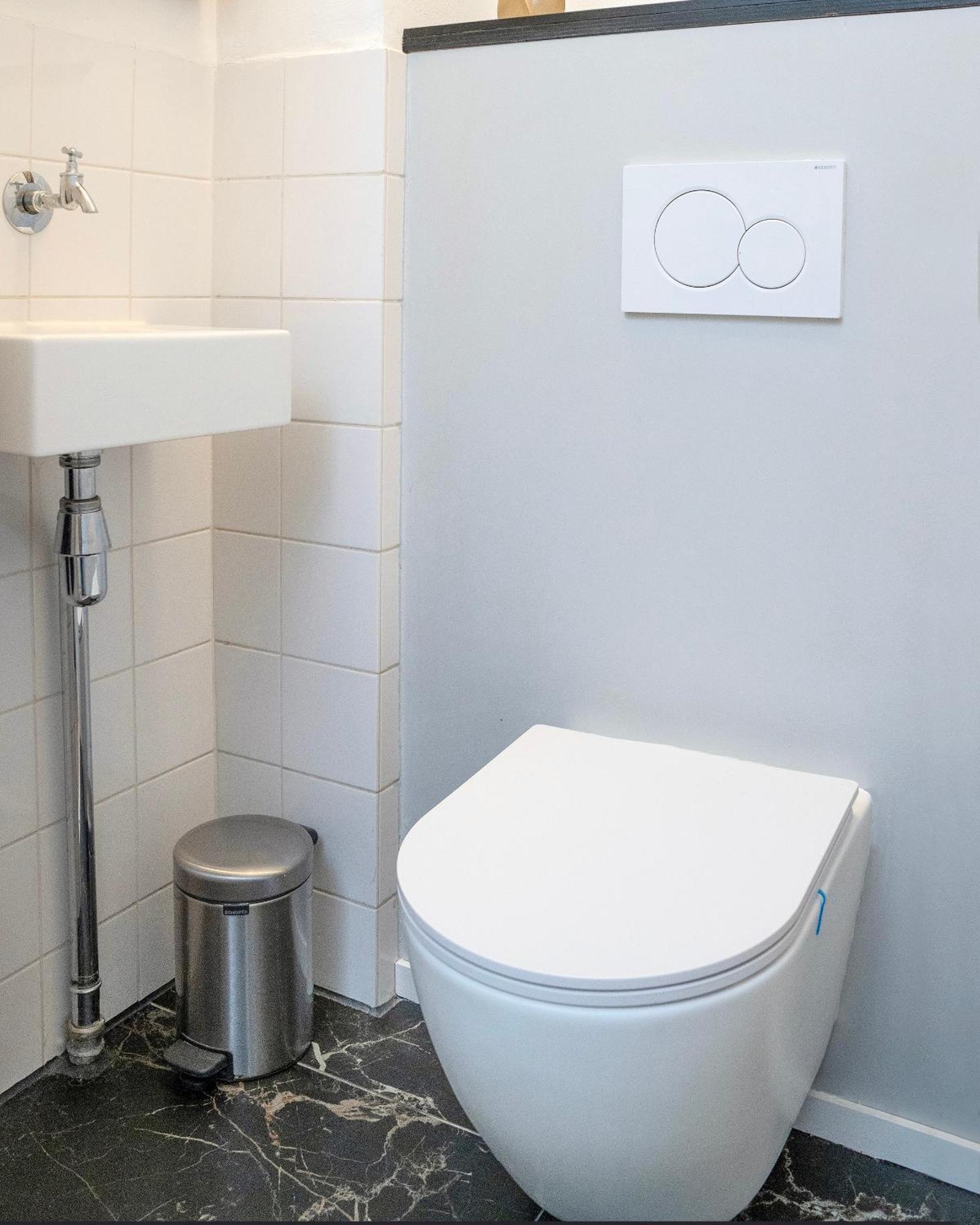 Authentic Rai Bed & Breakfast Amsterdam