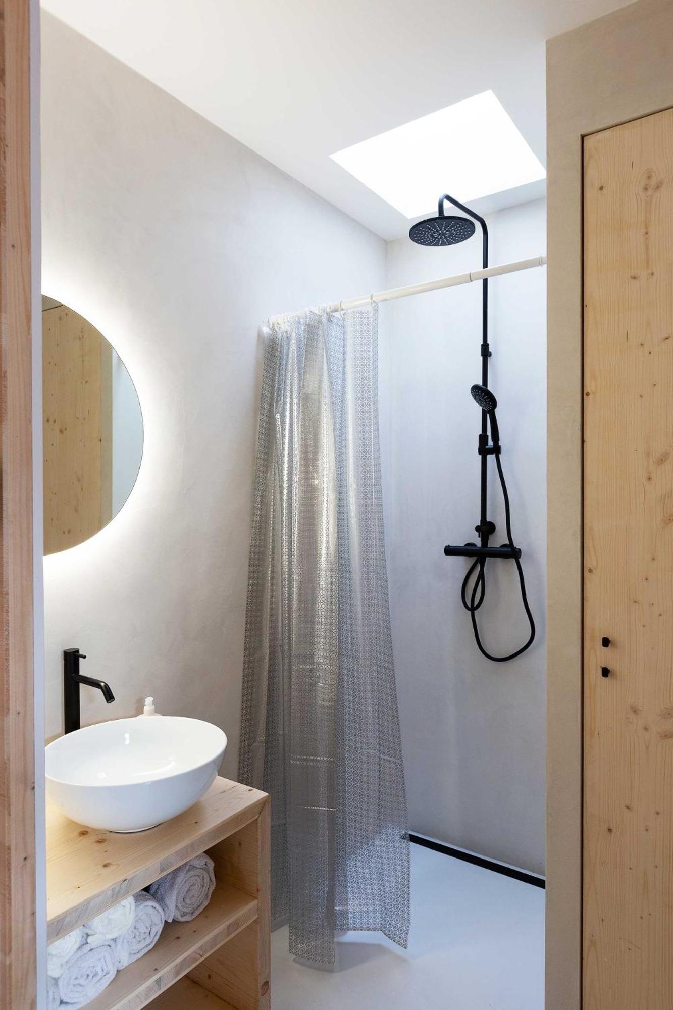Wooden Wonders - A Unique Studio Experience In Amsterdam-noord