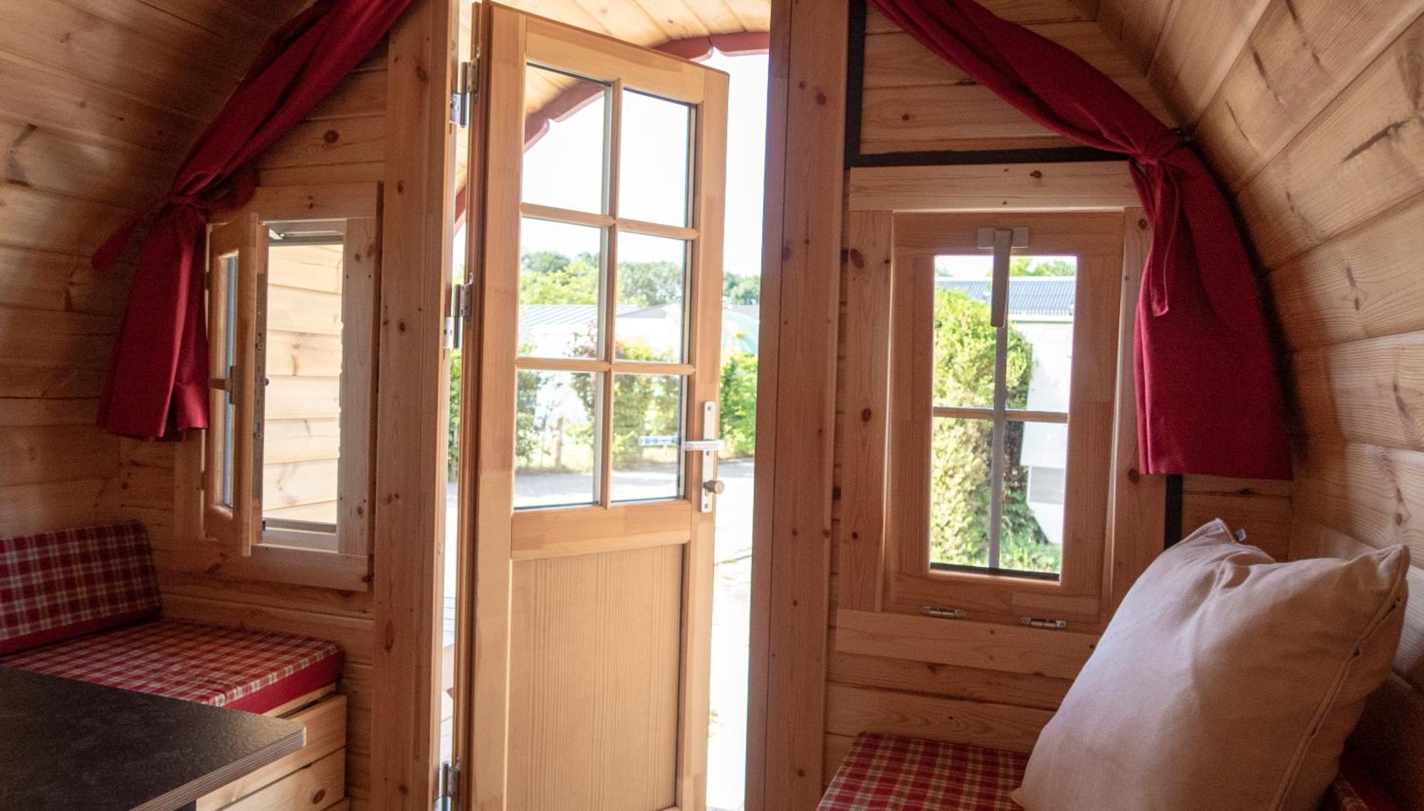 Campsite Zeeburg 3*