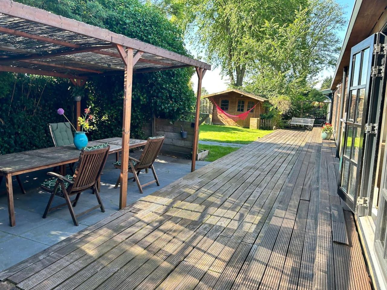 De Luxe Huisboot Villa *
