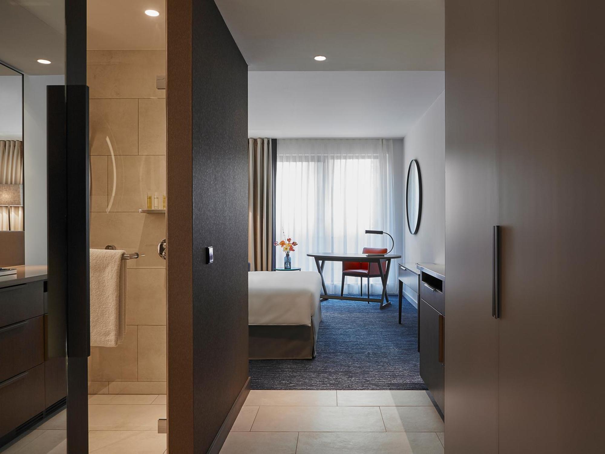 Hyatt Regency Hotel 5*