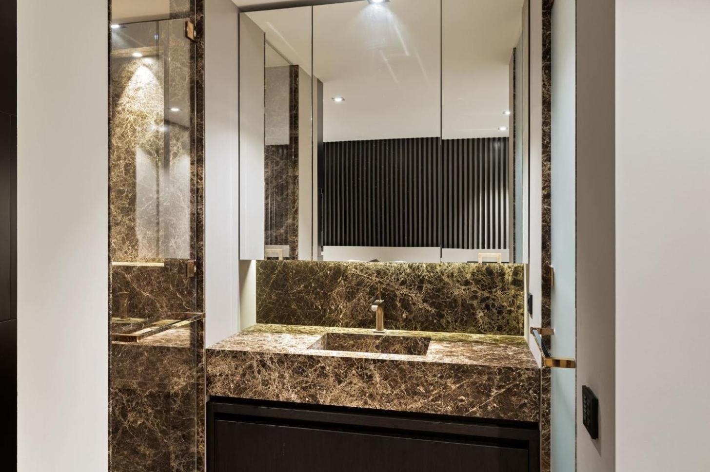 Luxe - Modern Apartment Amsterdam