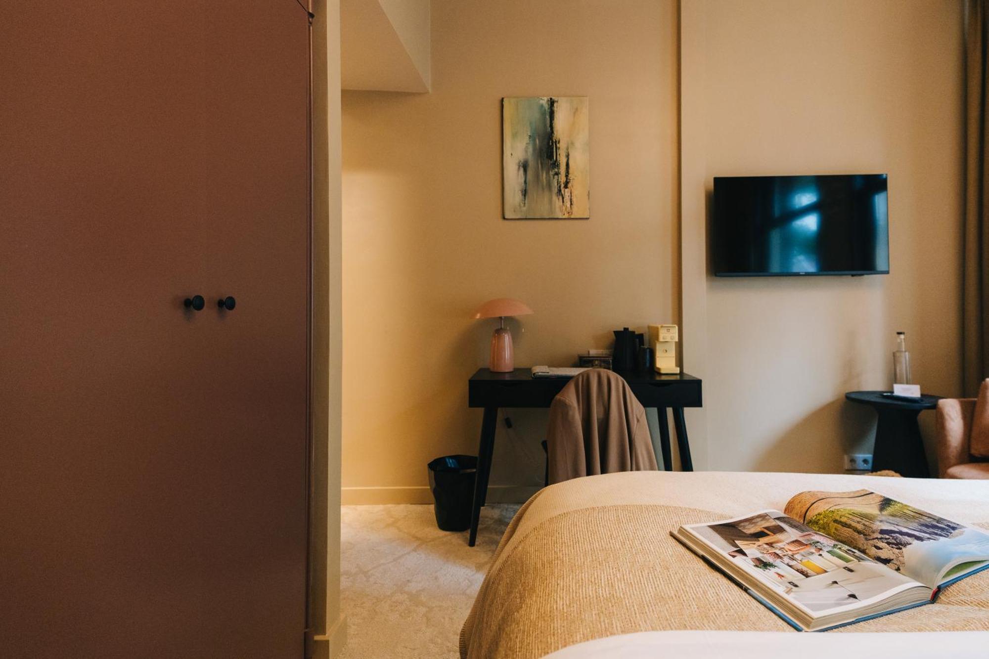 Omega Hotel