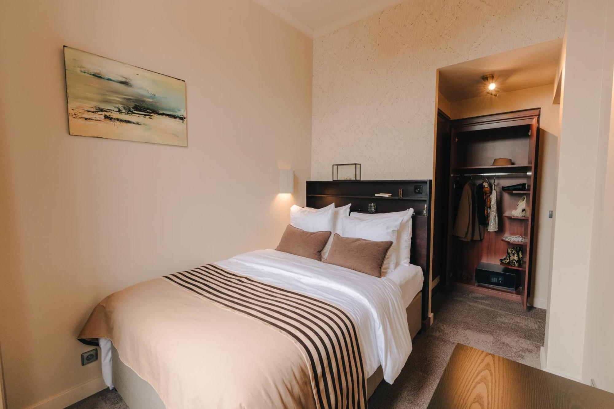 Omega Hotel Amsterdam