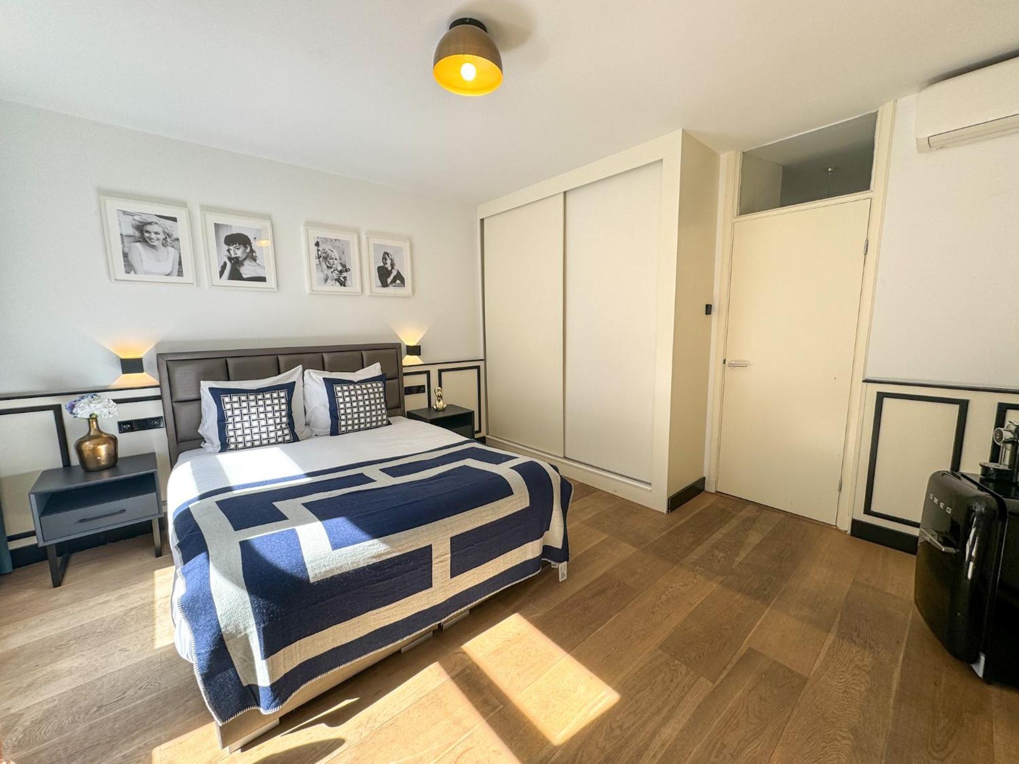 Yourbnb Haarlemmerstraat Hotel *