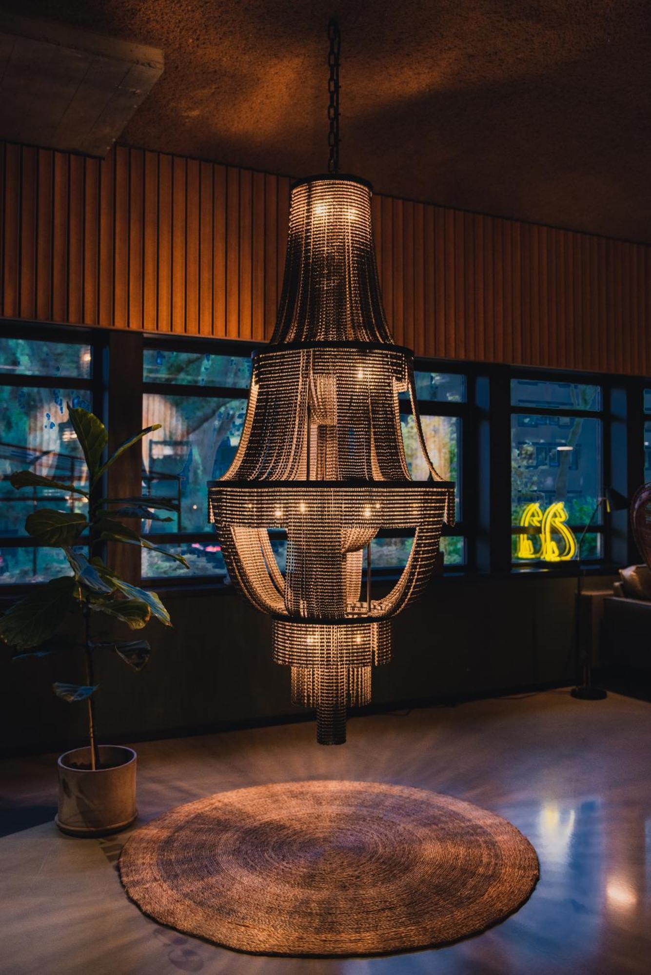 Hotel V Fizeaustraat 4*