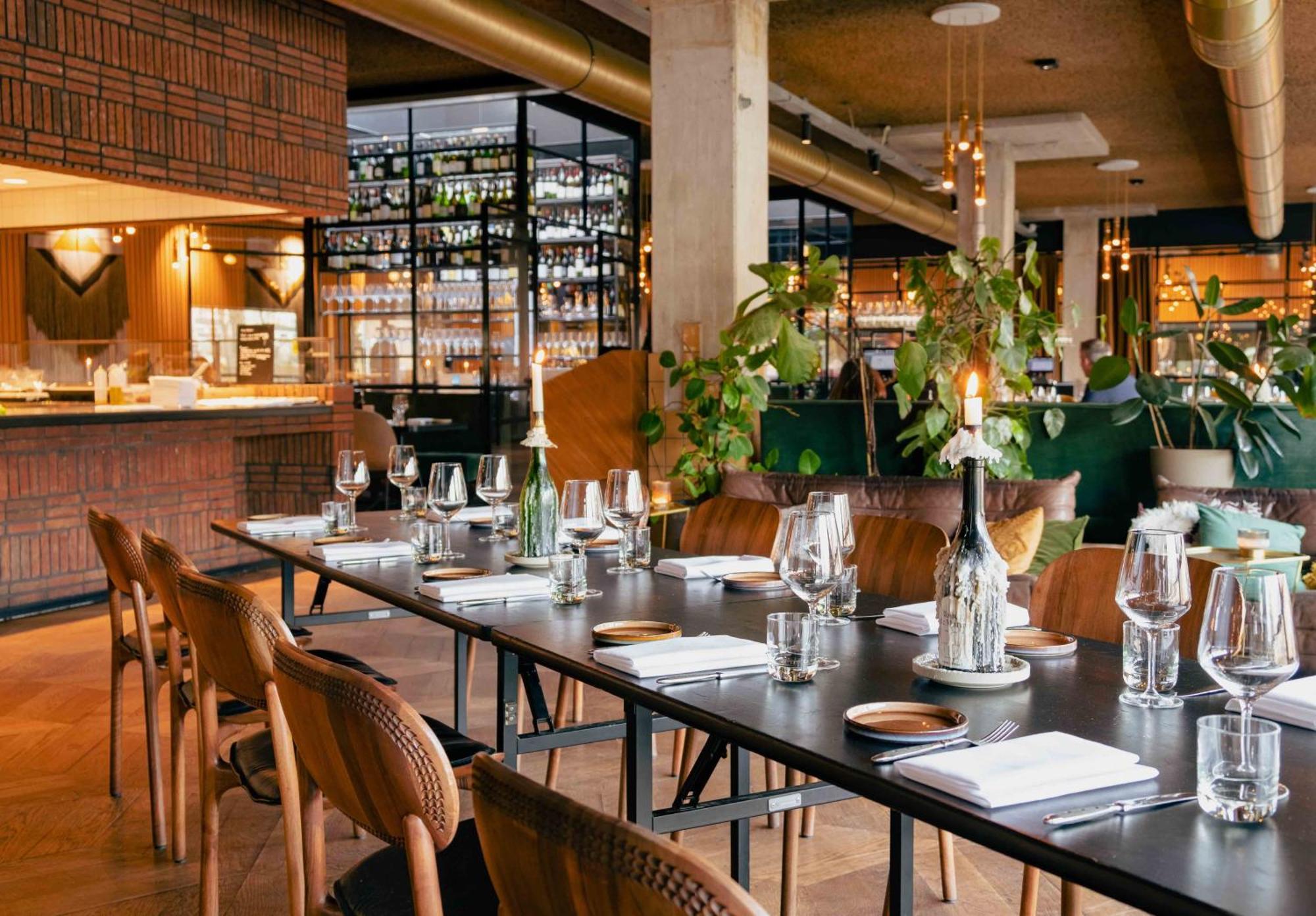 Hotel V Fizeaustraat 4*