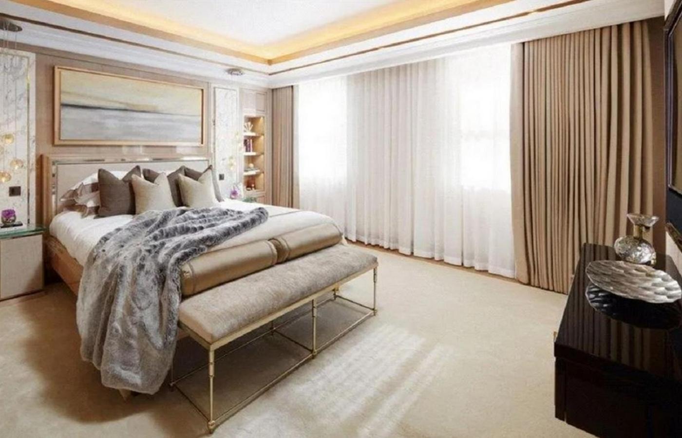 Schaepman Modern Spacious Apartment