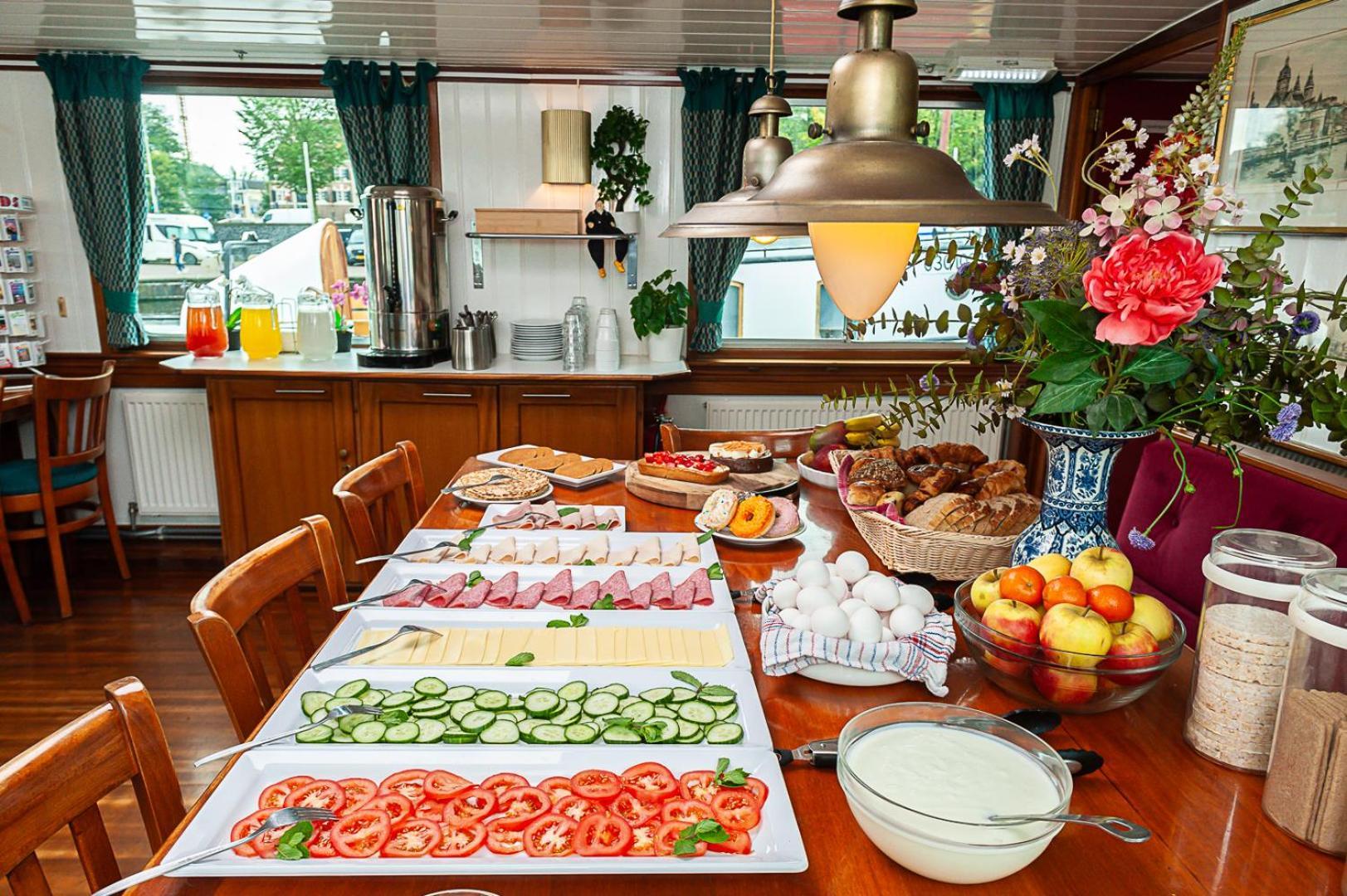Hotelboat Hotel