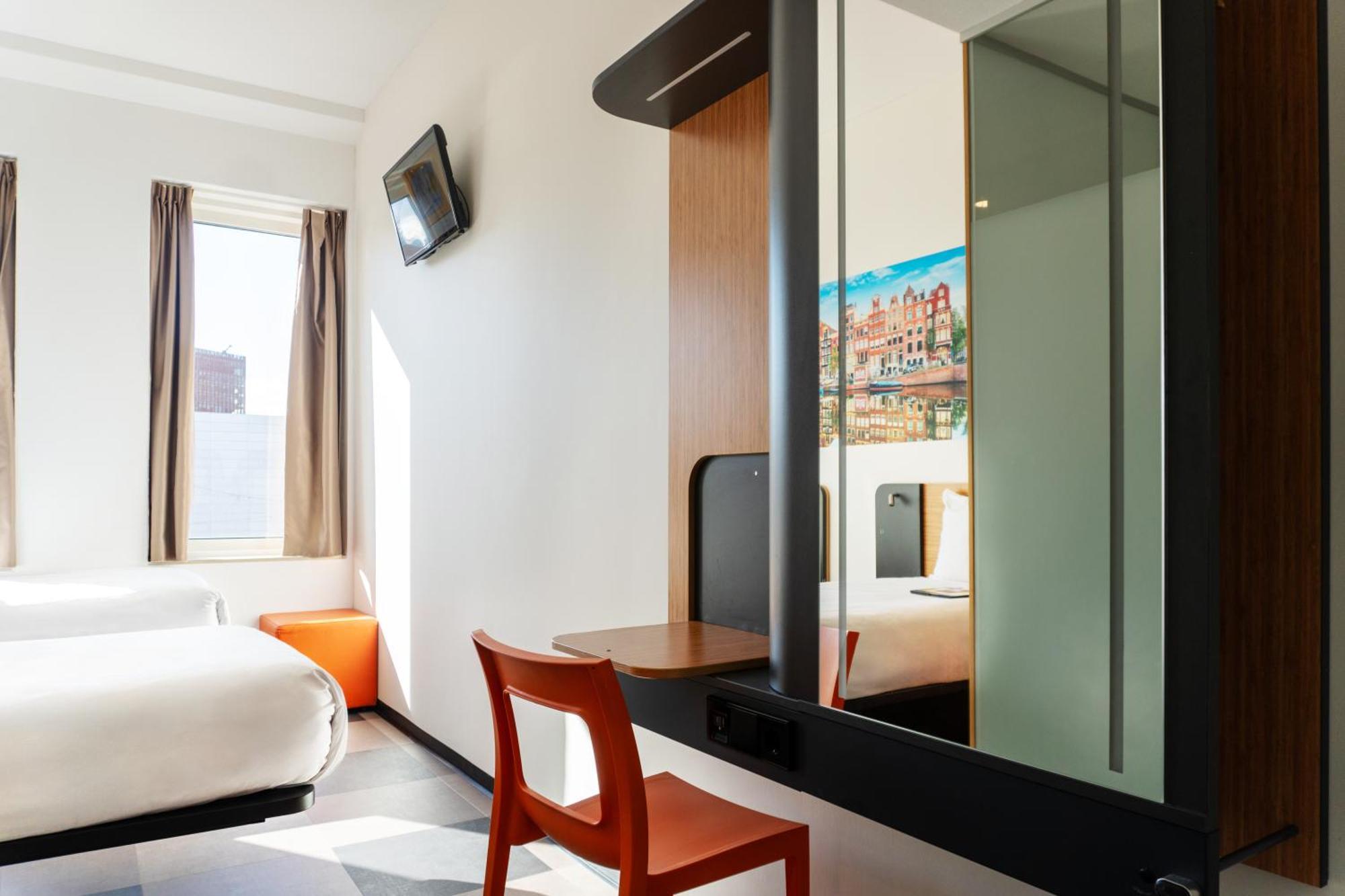 Hotel Easyhotel Arena Boulevard Amsterdam