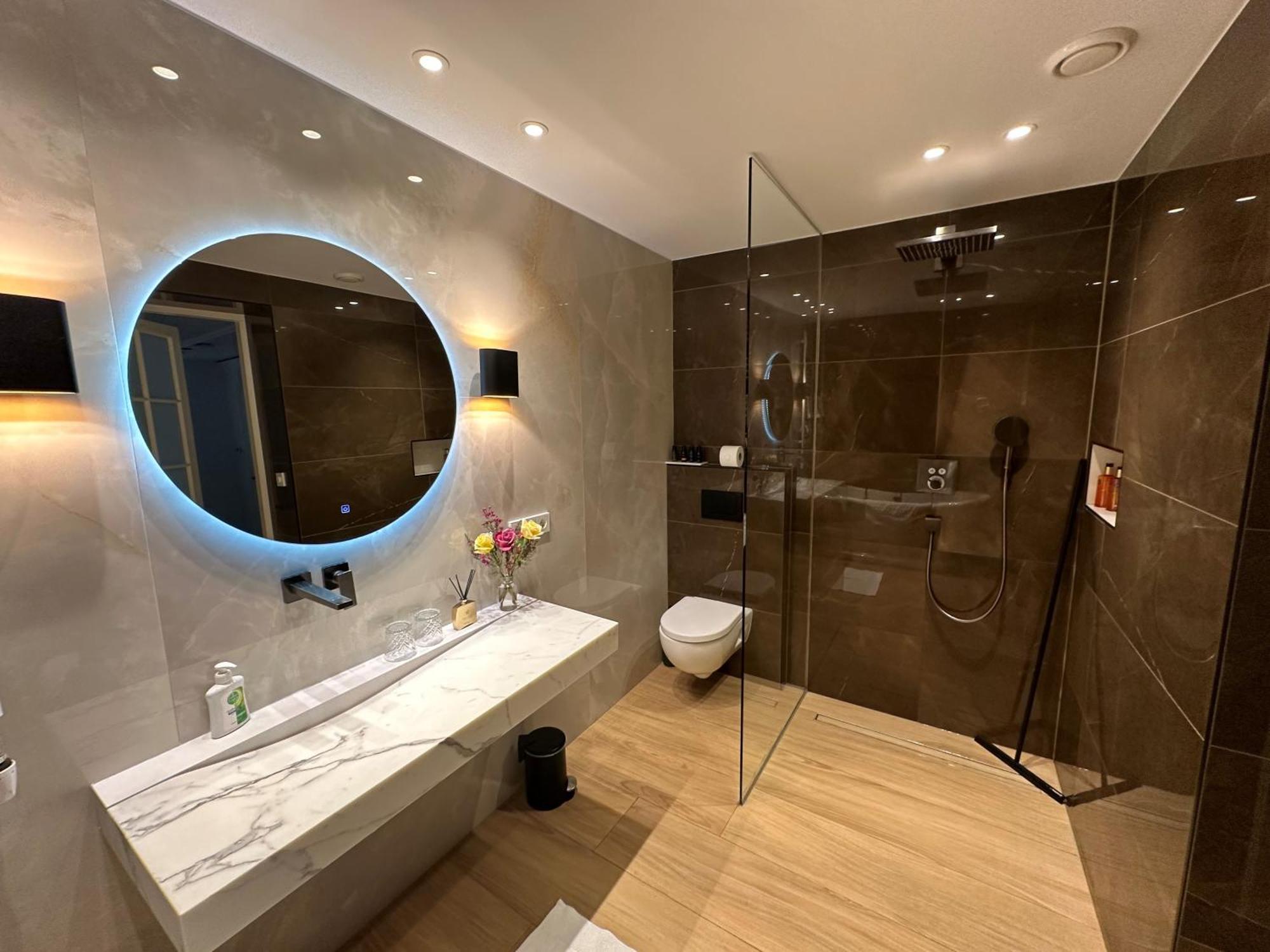 Amstel Corner Hotel