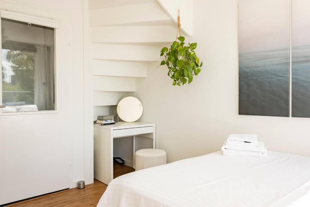 Apartment My On The Water Amsterdam