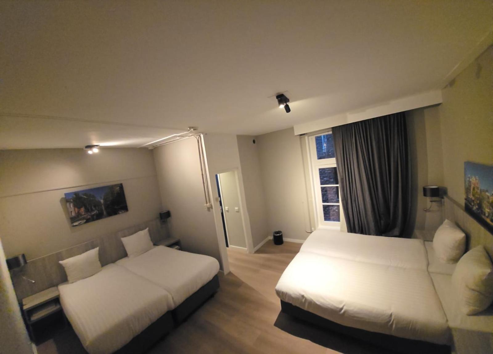 Crown Hotel *