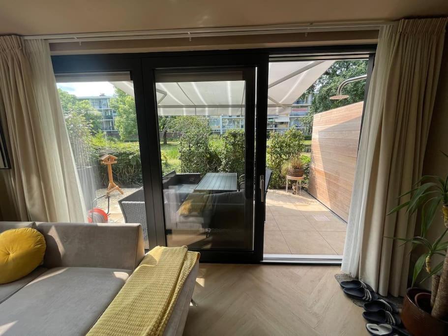Luxe Bij Zuidas Met Tuin En Buitendouche Appartement *