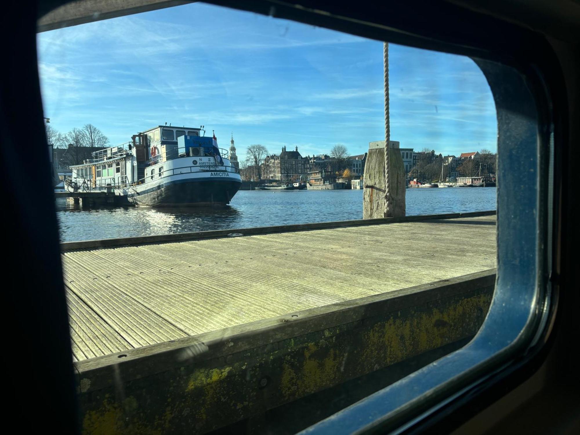 Hotelboat Iris *