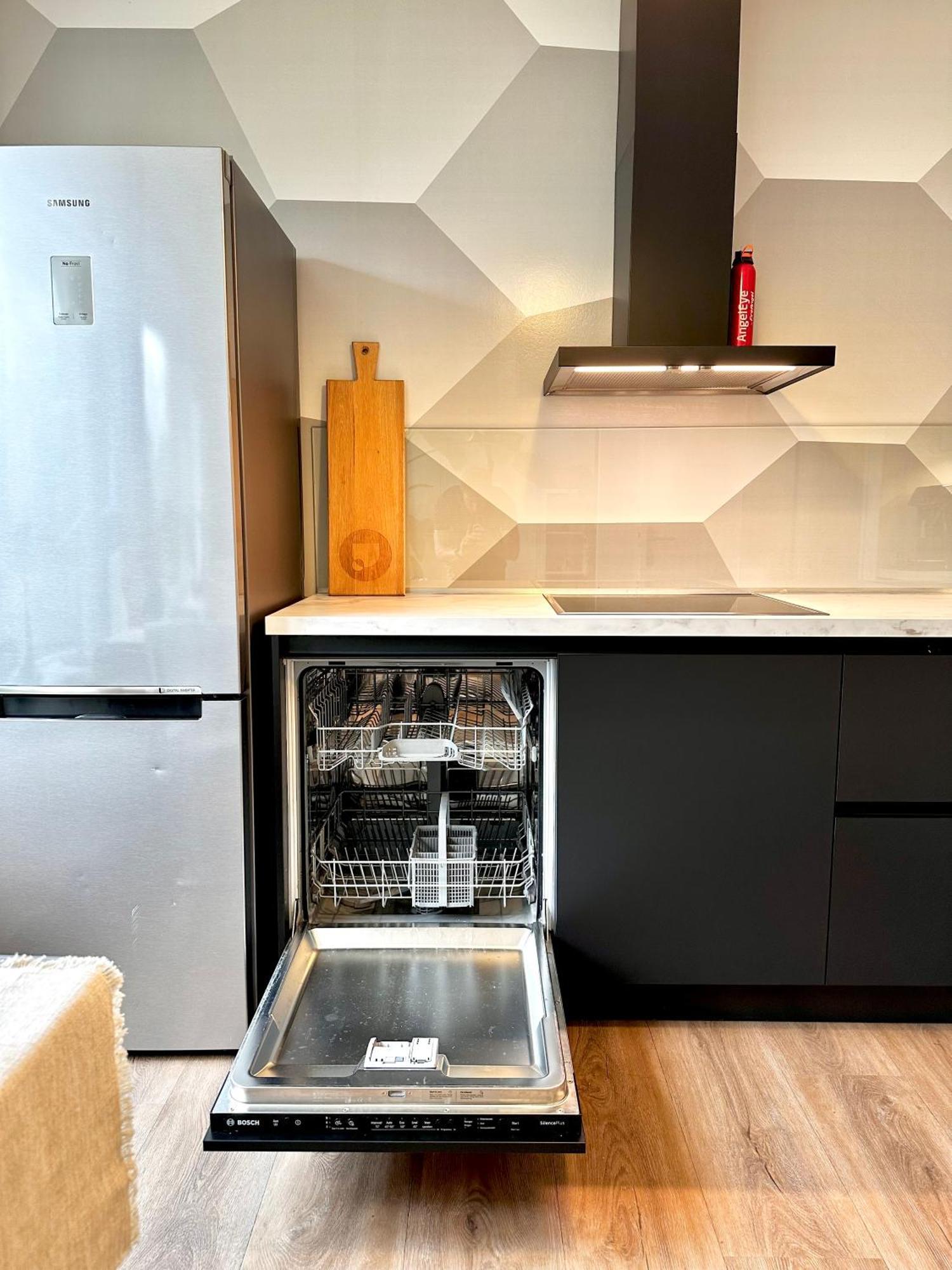 Apartment Cozy Retreat With Park Views And Free Parking Amsterdam