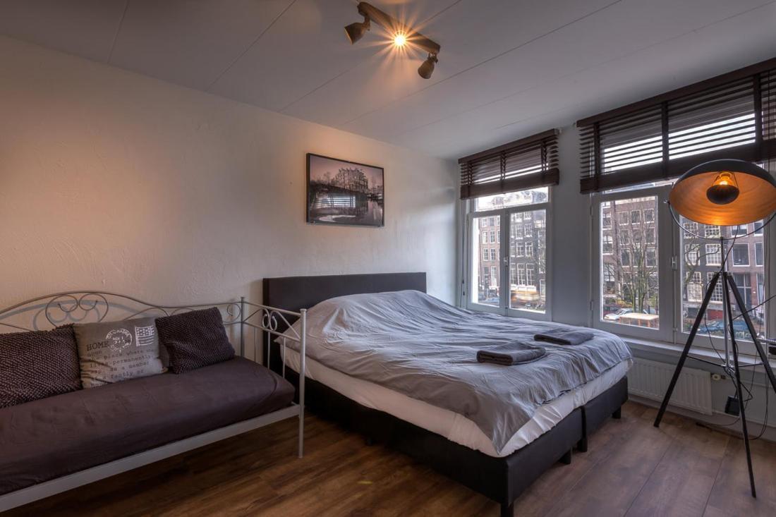 Hotel Canalview