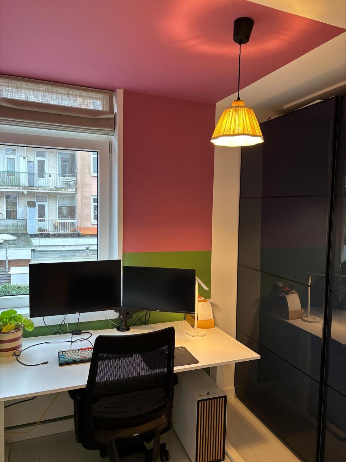 Apartment Stylish & Colorful With Large Garden! *