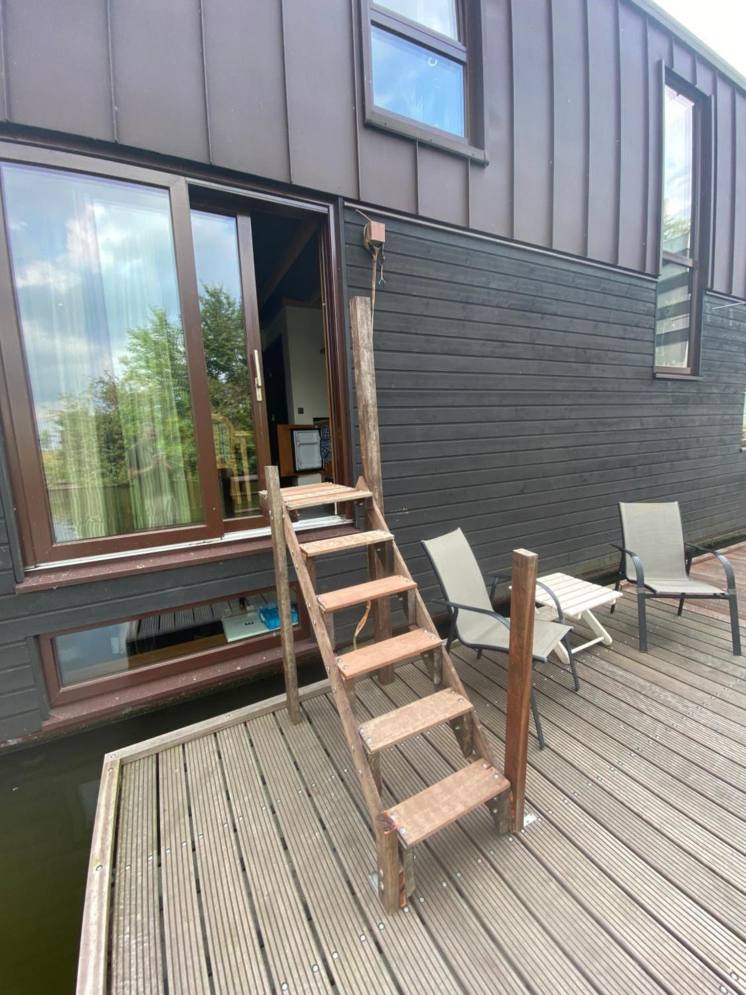 T Verkeren - Houseboat Bed & Breakfast *