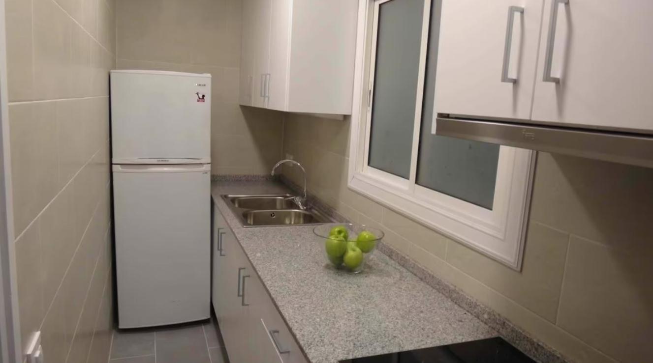 Appartement 4-bedroom Apartament *