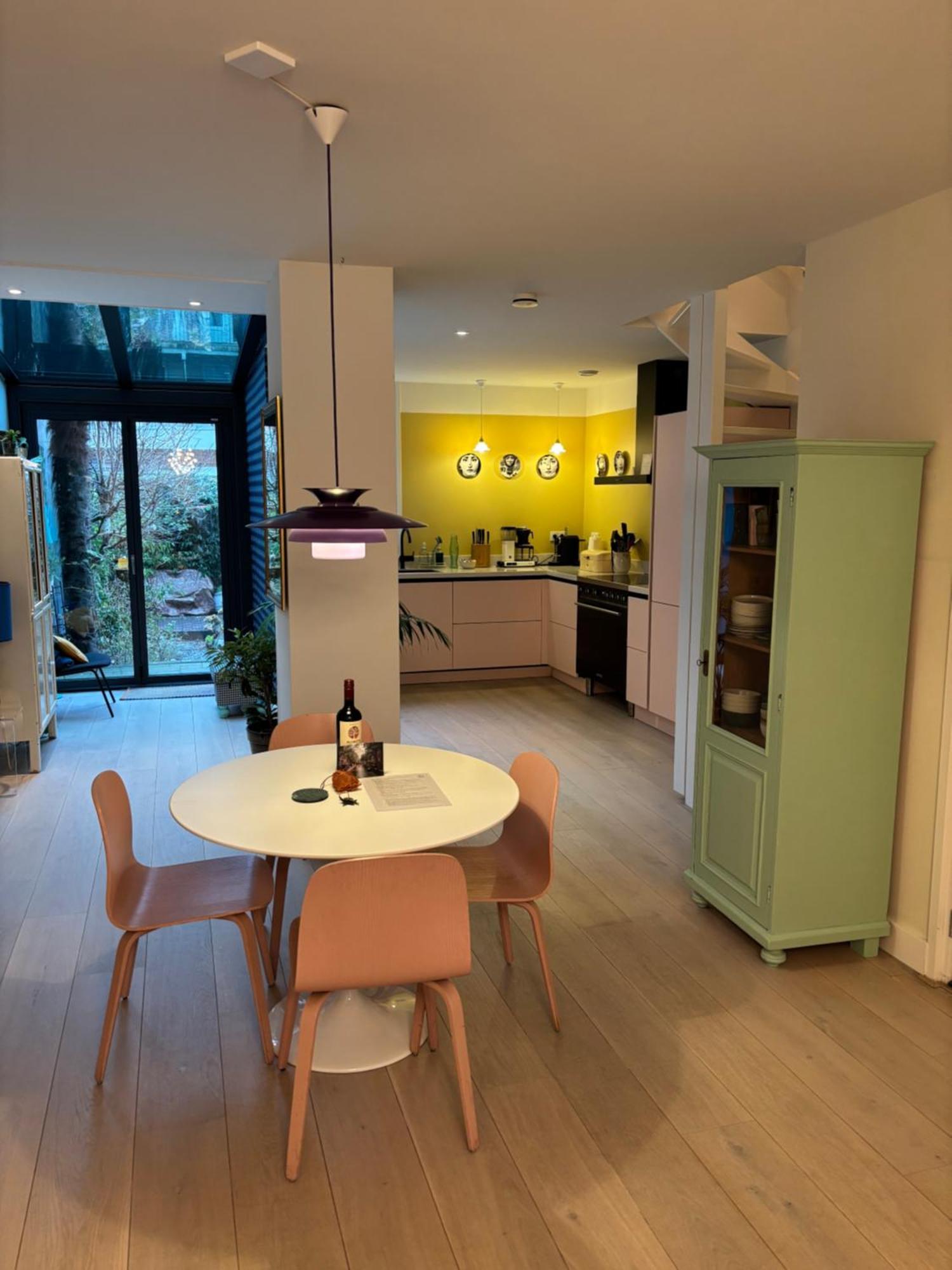 Apartment Stylish & Colorful With Large Garden!