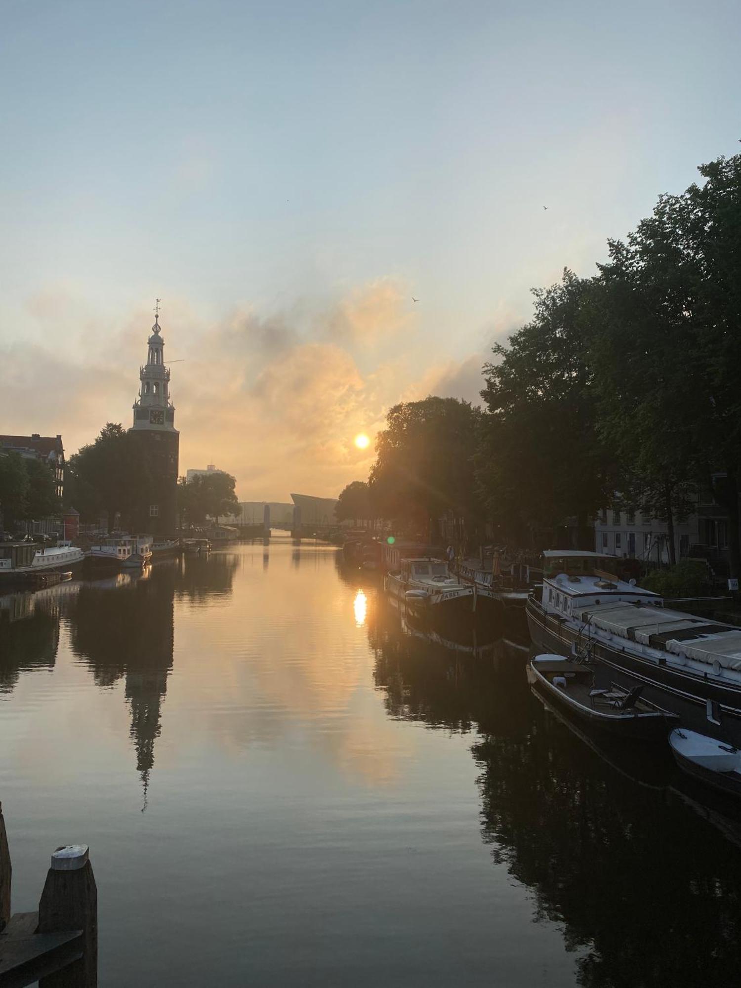 Center - Houseboat By Captain Ricard Amsterdam