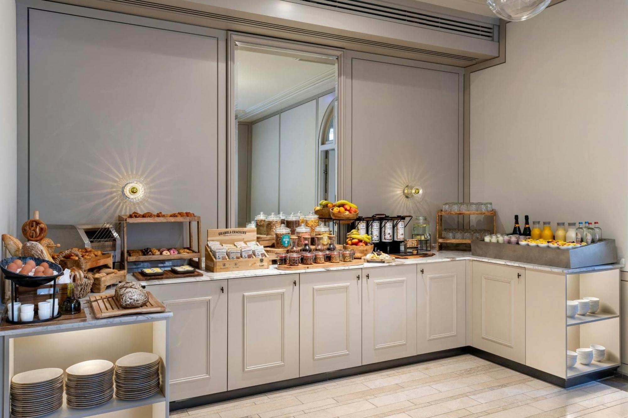 Hotel The College Amsterdam, Autograph Collection 5*